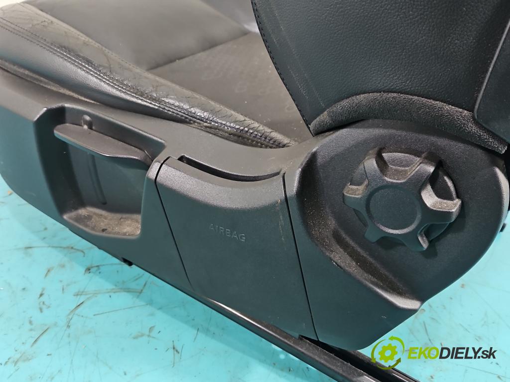 Land rover Discovery Sport 2014-2019 L550 2.0d 150 hp automatic 110 kW 1999 cm3 5- Sedadlo levý  (Sedadlo)