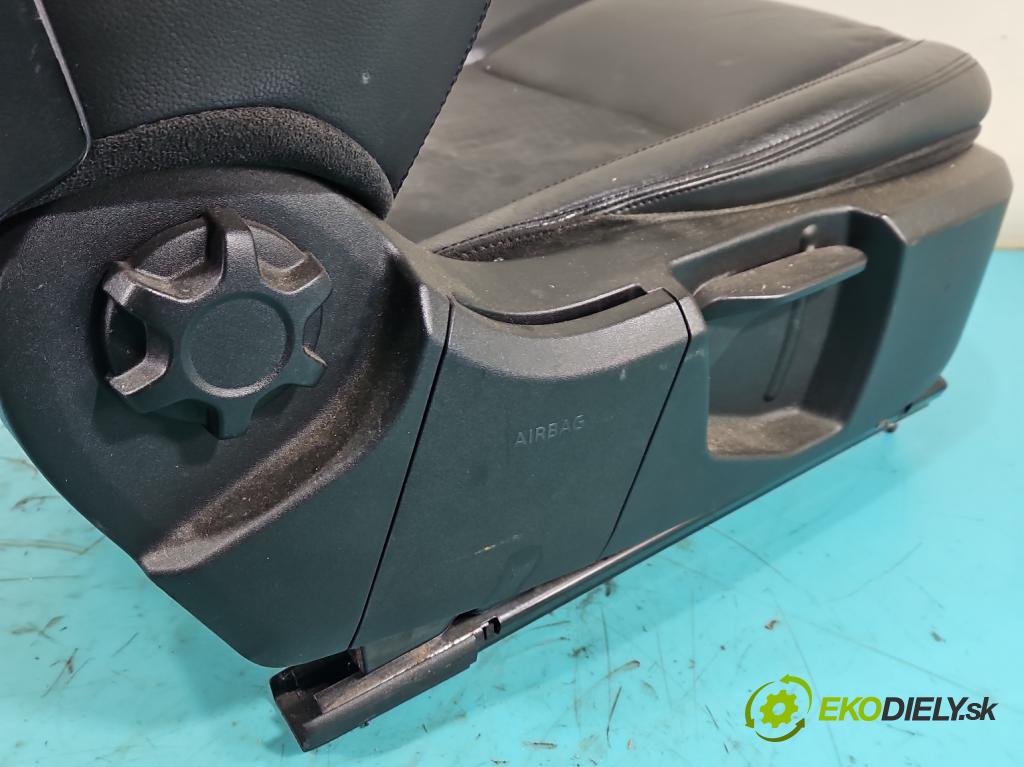 Land rover Discovery Sport 2014-2019 L550 2.0d 150 hp automatic 110 kW 1999 cm3 5- Sedadlo pravý  (Sedadlo)