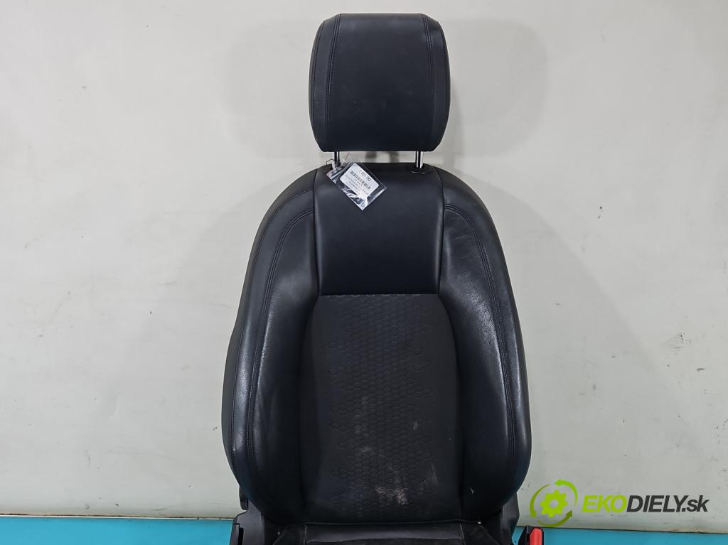 Land rover Discovery Sport 2014-2019 L550 2.0d 150 hp automatic 110 kW 1999 cm3 5- Sedadlo pravý  (Sedadlo)