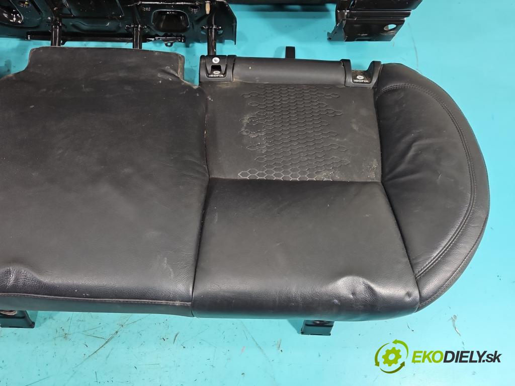 Land rover Discovery Sport 2014-2019 L550 2.0d 150 hp automatic 110 kW 1999 cm3 5- Pohovka: zadní  (Sedadlo)