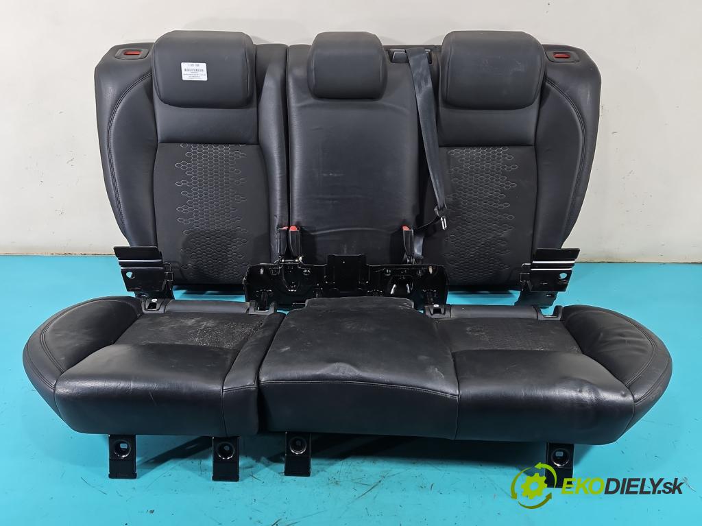 Land rover Discovery Sport 2014-2019 L550 2.0d 150 HP automatic 110 kW 1999 cm3 5- Pohovka: zadné  (Sedadlo)