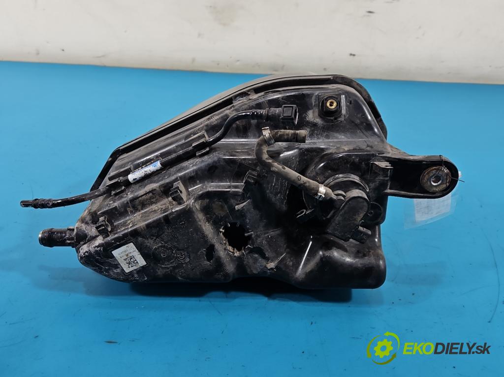 Bmw 5 G30 2017-2024 2.0d 190 HP automatic 140 kW 1995 cm3 4- Nádrž: AdBlue: 7381415