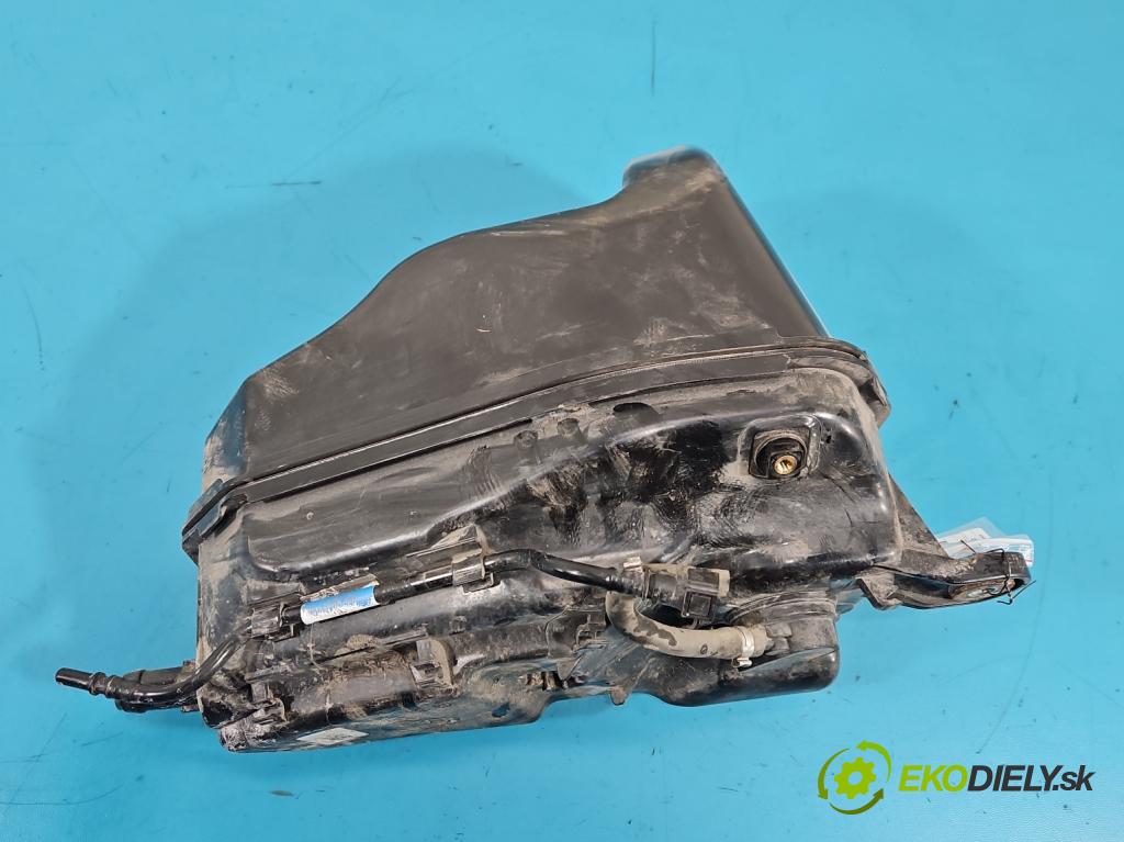 Bmw 5 G30 2017-2024 2.0d 190 HP automatic 140 kW 1995 cm3 4- Nádrž: AdBlue: 7381415