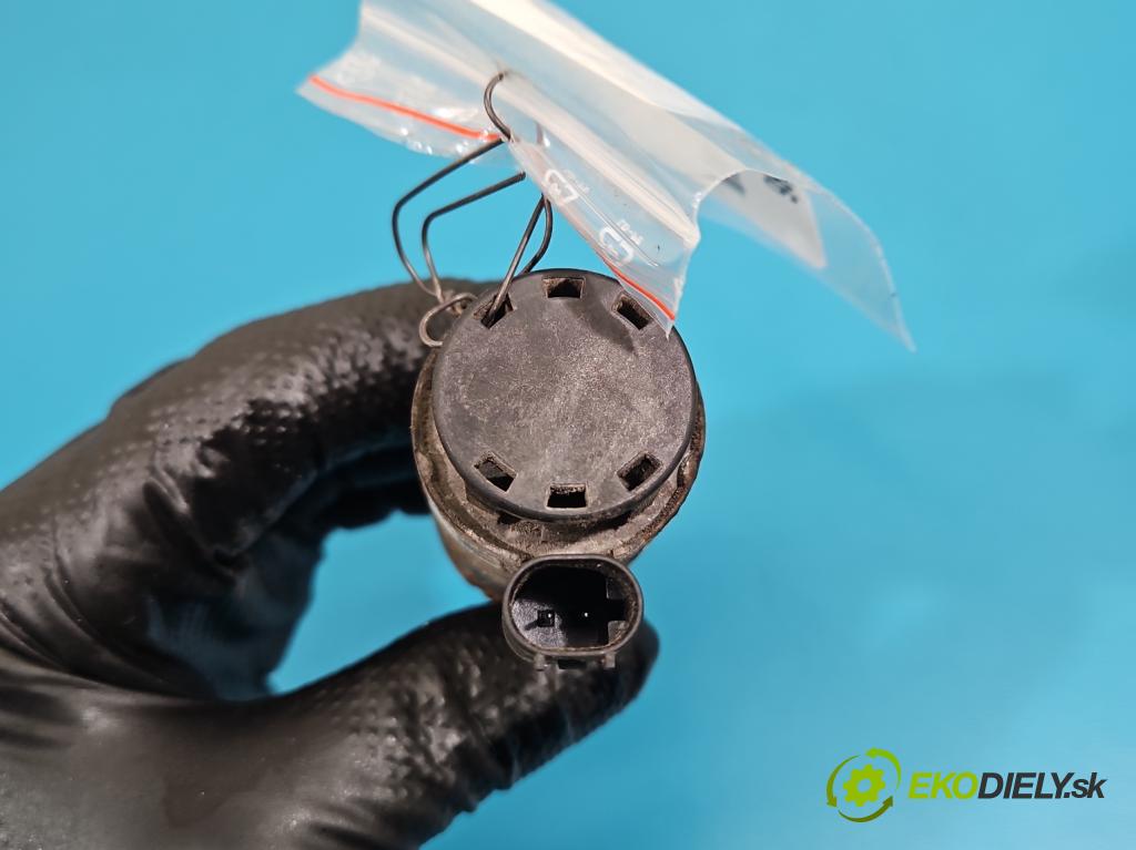 Bmw 5 G30 2017-2024 2.0d 190 hp automatic 140 kW 1995 cm3 4- čerpadlo 7421234