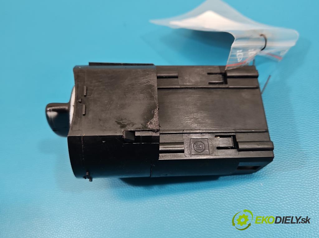 Seat Toledo II 1998-2004 1.9 tdi 110 hp manual 81 kW 1896 cm3 4- Přepínač světel na deska: 1M1941531E