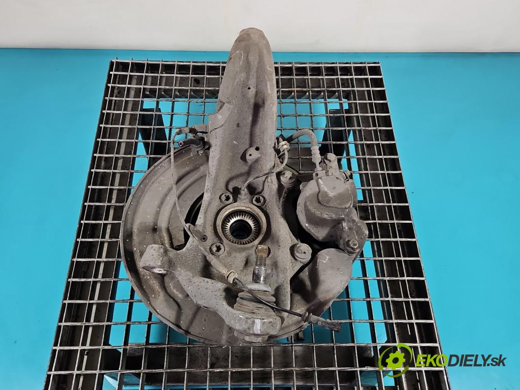 Bmw 5 G30 2017-2024 2.0d 190 HP automatic 140 kW 1995 cm3 4- náboj pravé  (Náboj kolesa)