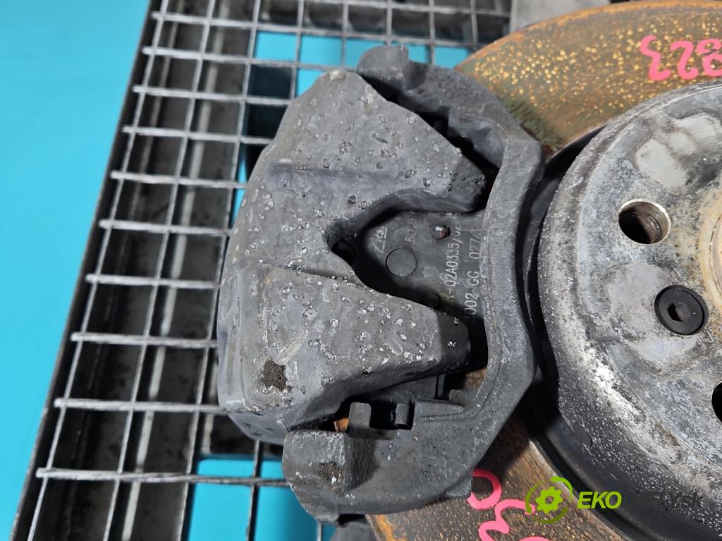 Bmw 5 G30 2017-2024 2.0d 190 hp automatic 140 kW 1995 cm3 4- brzdič přední pravý  (Klika dveří ostatní)