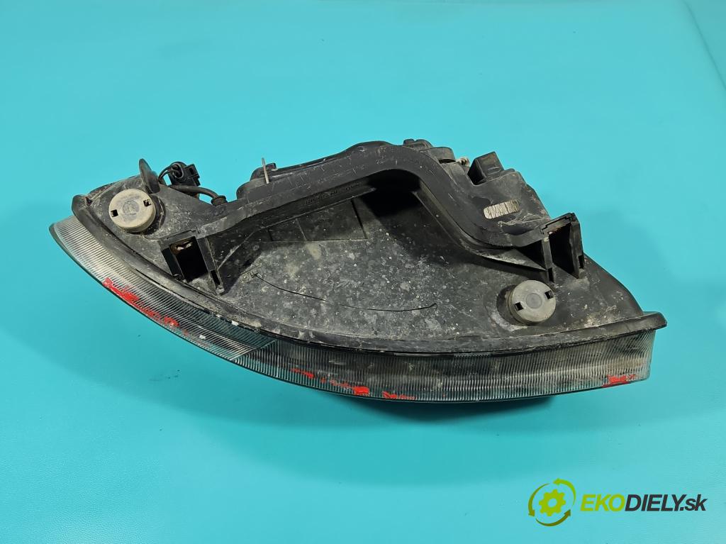 Seat Toledo II 1998-2004 1.9 tdi 110 HP manual 81 kW 1896 cm3 4- Reflektor: ľavý 1M1941001D (Kľučka dverí ostatné)