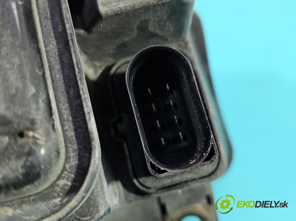 Seat Toledo II 1998-2004 1.9 tdi 110 HP manual 81 kW 1896 cm3 4- Reflektor: ľavý 1M1941001D (Kľučka dverí ostatné)