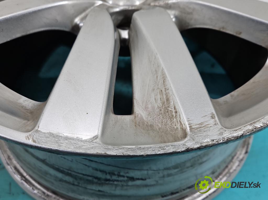 Peugeot 308 II 2013-2021 1.2 12V 110 hp manual 81 kW 1199 cm3 5- Felga hliník 16