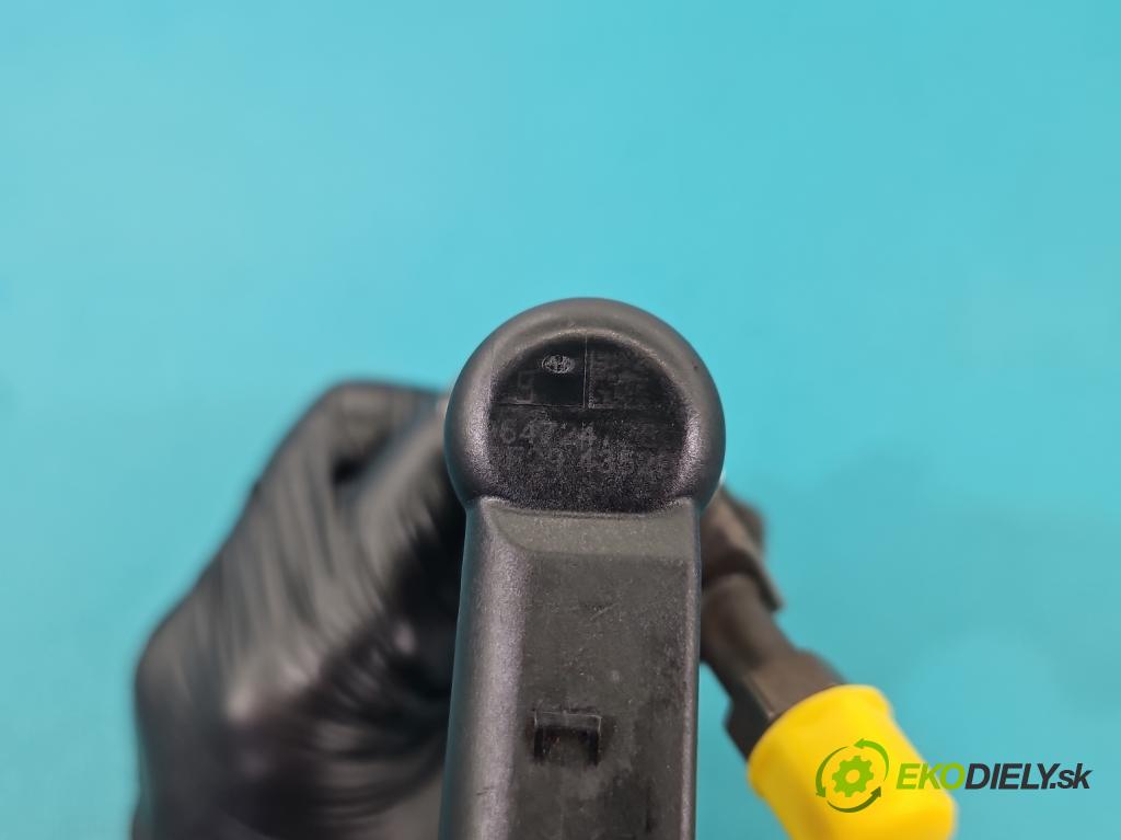 Volvo S40 II 2004-2012 2.0d 136 HP manual 100 kW 1997 cm3 4- vstrek 9647247280 (Vstrekovač paliva)