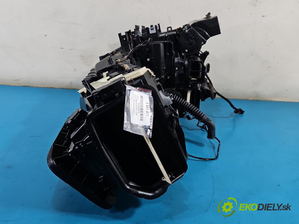 Audi A4 B9 2015-2024 2.0 TFSI 252KM automatic 185 kW 1984 cm3 4- radiátor 8W1820005AF (Radiátor topení)