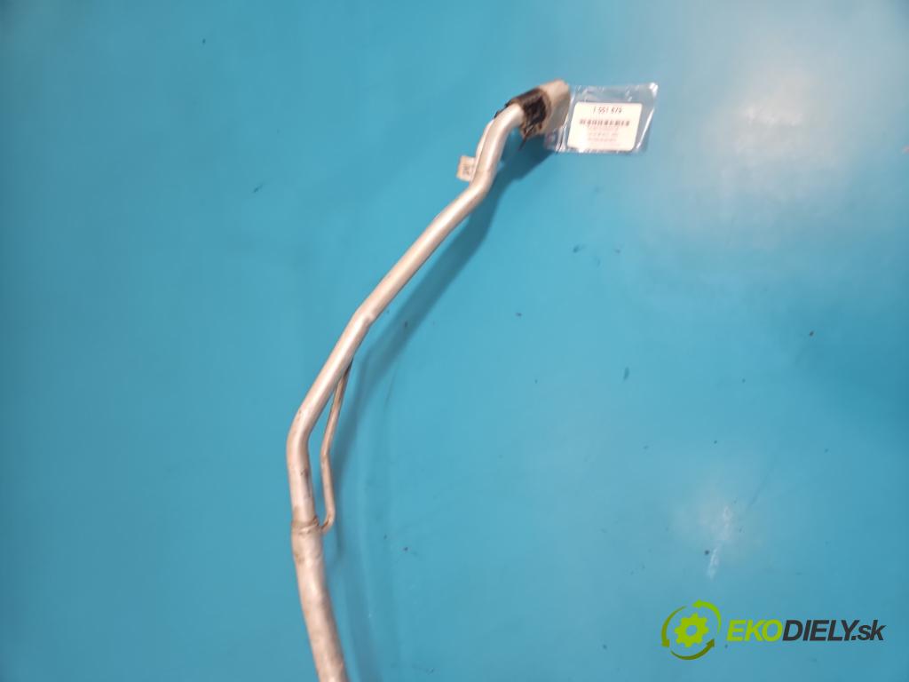 Audi A4 B9 2015-2024 2.0 TFSI 252KM automatic 185 kW 1984 cm3 4- trubka klíma 8W0816738