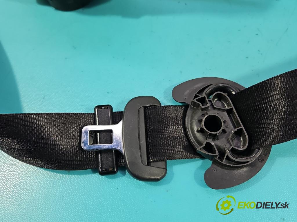 Audi A4 B9 2015-2024 2.0 TFSI 252KM automatic 185 kW 1984 cm3 4- pas bezpečnosť: predné pravý 631771400C