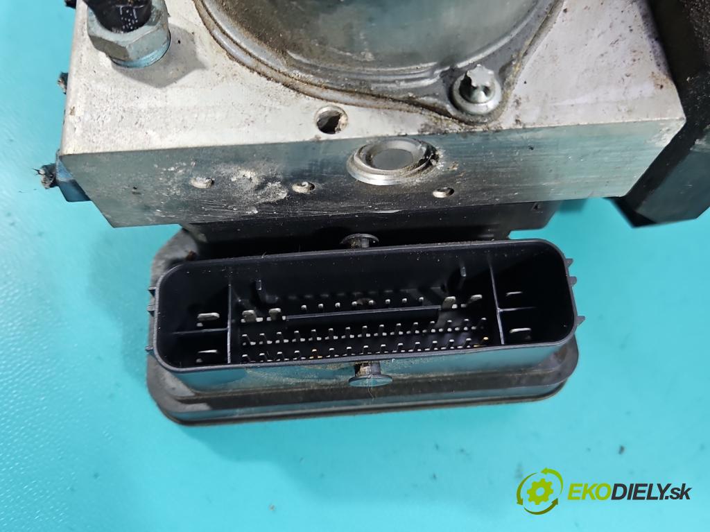 Audi A4 B9 2015-2024 2.0 TFSI 252KM automatic 185 kW 1984 cm3 4- čerpadlo abs 8W0644517N (Pumpa ABS)