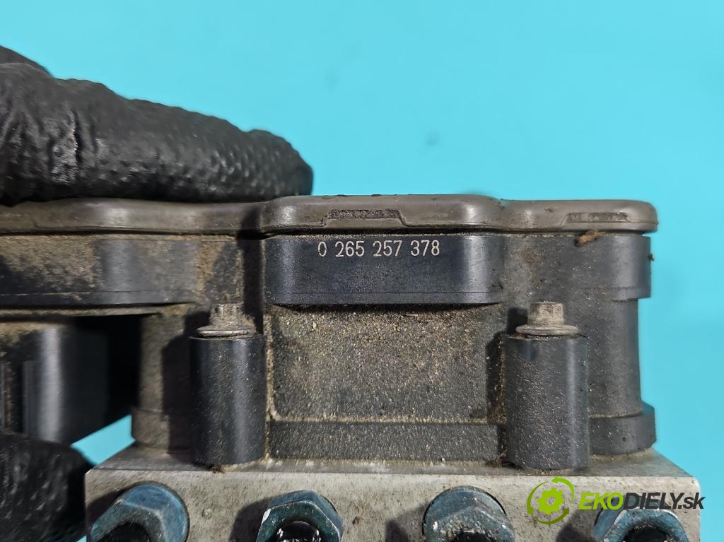 Audi A4 B9 2015-2024 2.0 TFSI 252KM automatic 185 kW 1984 cm3 4- čerpadlo abs 8W0644517N (Pumpa ABS)