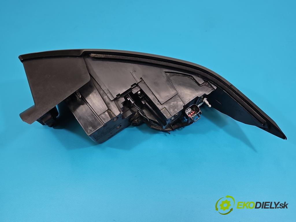 Land rover Range Rover Evoque I 2011-2018 2.0 td 150 HP automatic 110 kW 1999 cm3 5- svetlo / reflektor zadné ľavé 201809-01L (Kľučka dverí ostatné)