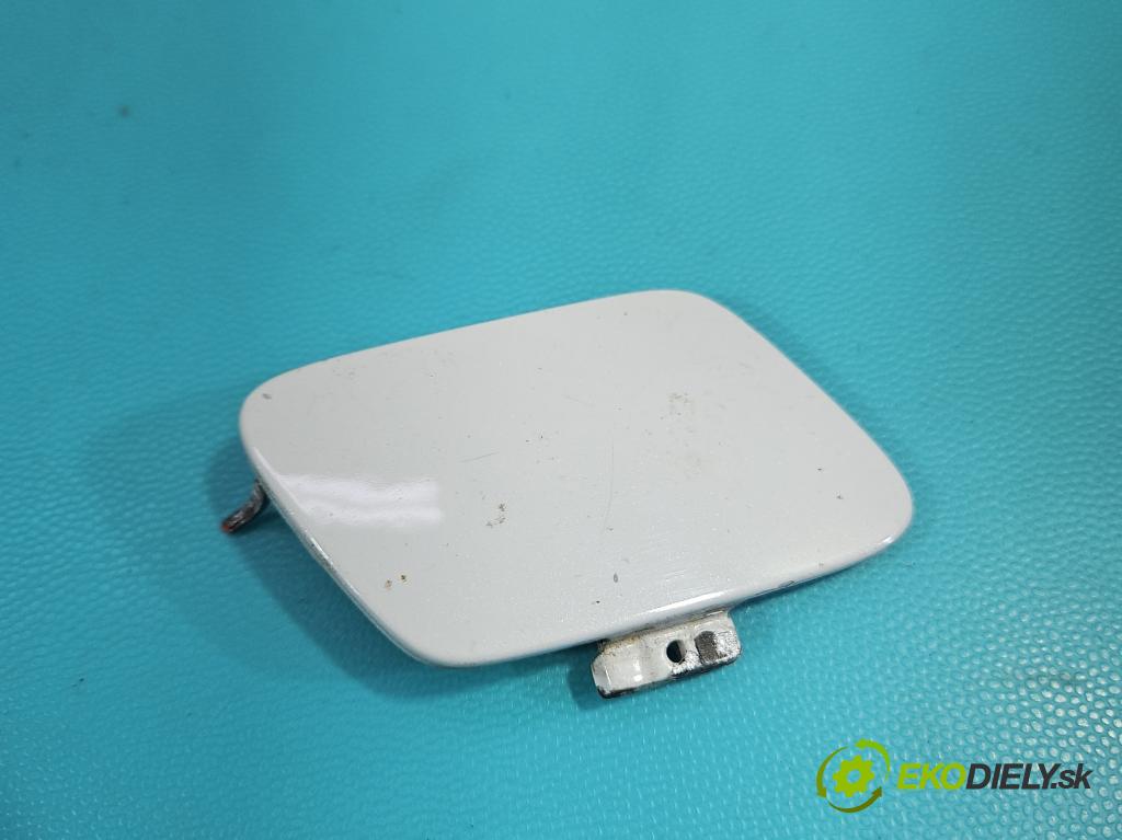 Audi A4 B9 2015-2024 2.0 TFSI 252KM automatic 185 kW 1984 cm3 4- blenda nárazník ostatné 8W0807241D