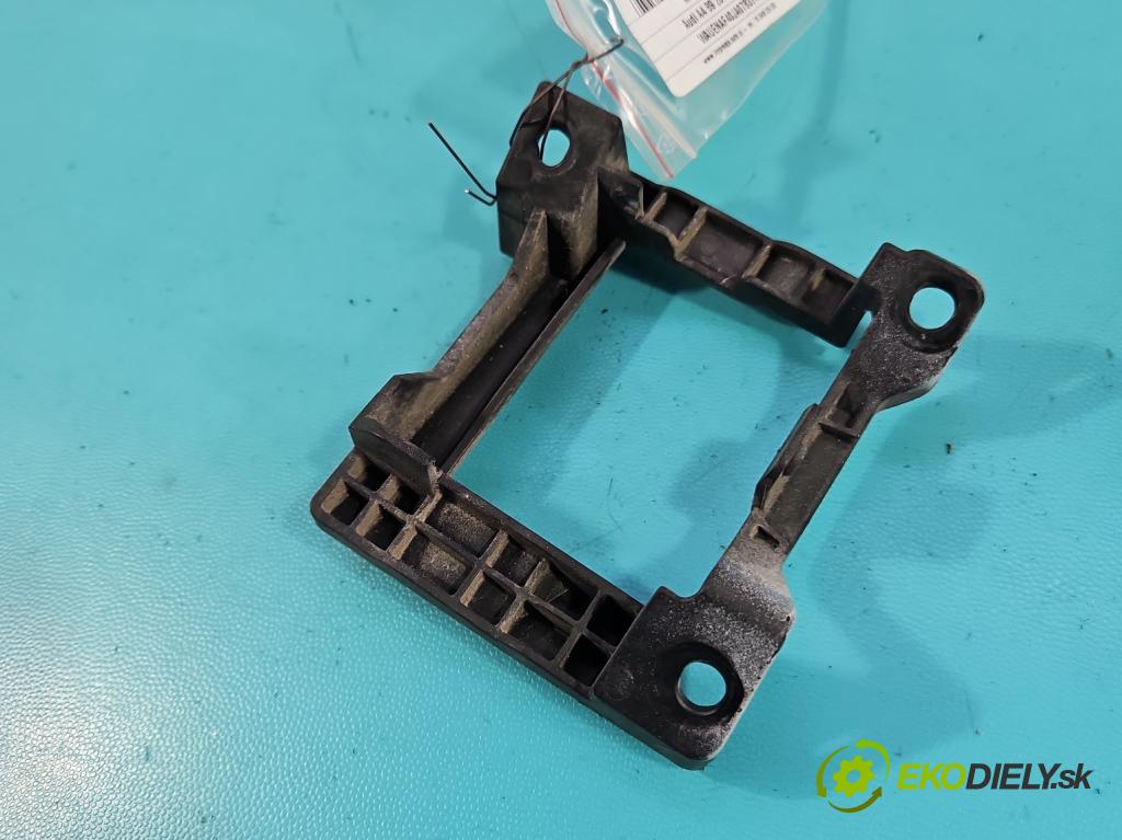 Audi A4 B9 2015-2024 2.0 TFSI 252KM automatic 185 kW 1984 cm3 4- Upevnenie: 8W0907175