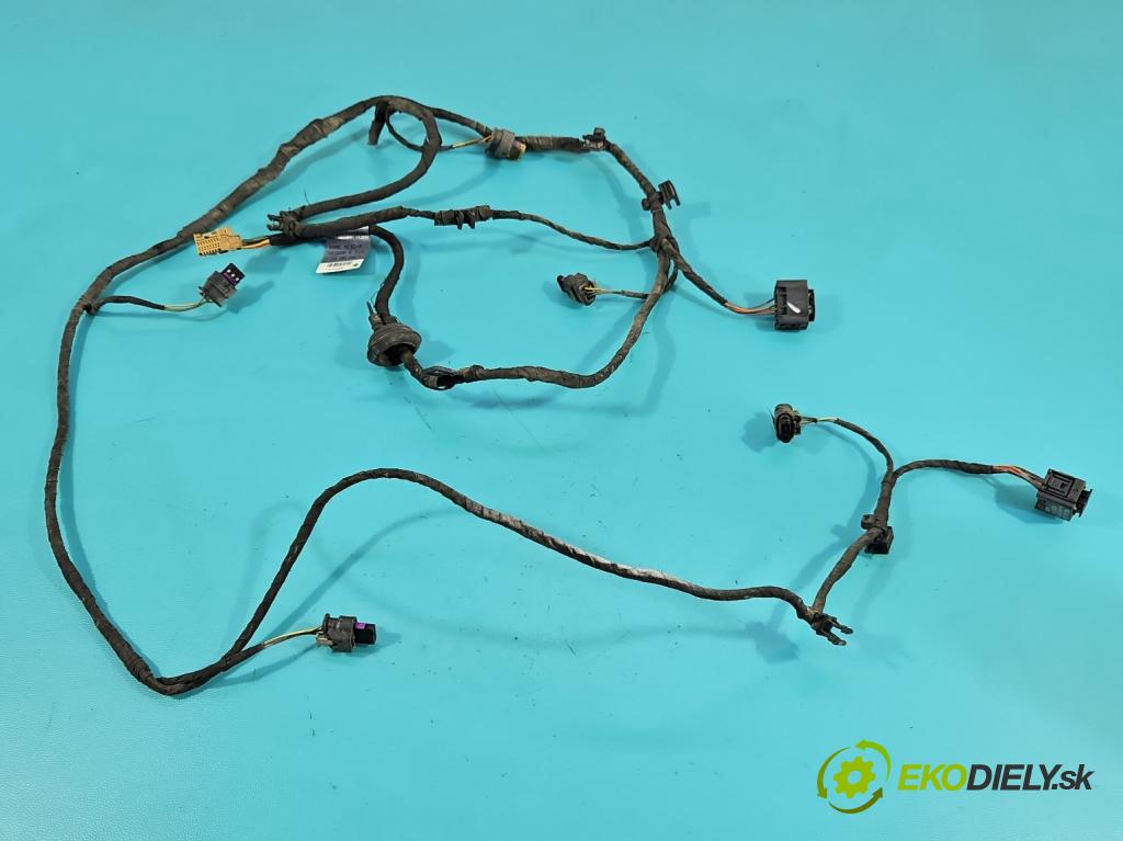 Audi A4 B9 2015-2024 2.0 TFSI 252KM automatic 185 kW 1984 cm3 4- Zväzok: nárazník zadné 8W0971104J