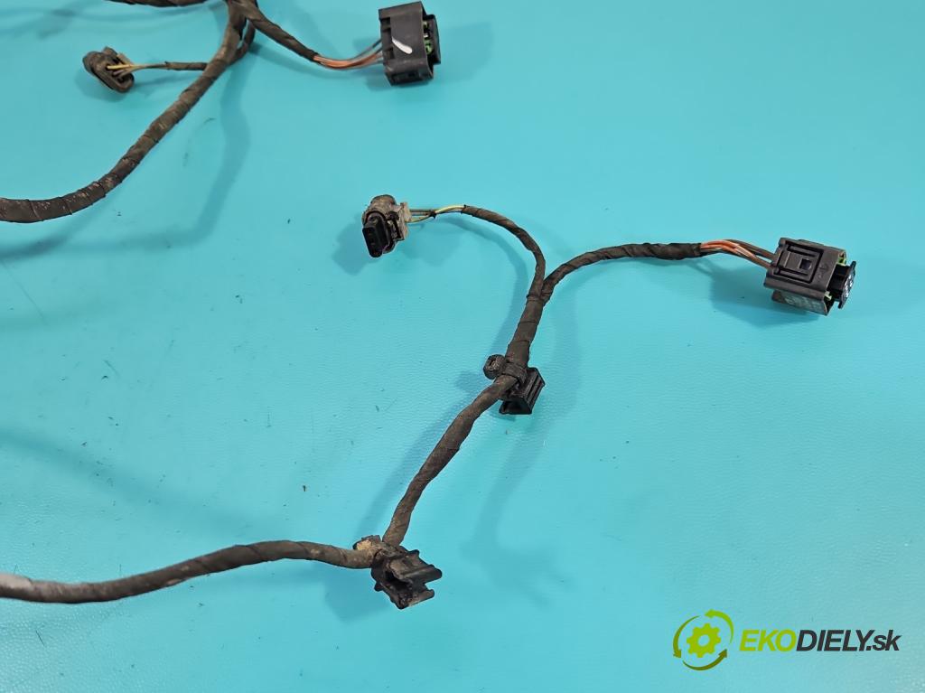 Audi A4 B9 2015-2024 2.0 TFSI 252KM automatic 185 kW 1984 cm3 4- Zväzok: nárazník zadné 8W0971104J