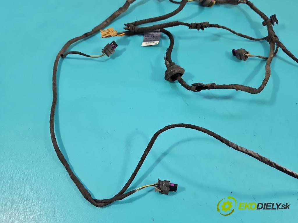 Audi A4 B9 2015-2024 2.0 TFSI 252KM automatic 185 kW 1984 cm3 4- Zväzok: nárazník zadné 8W0971104J