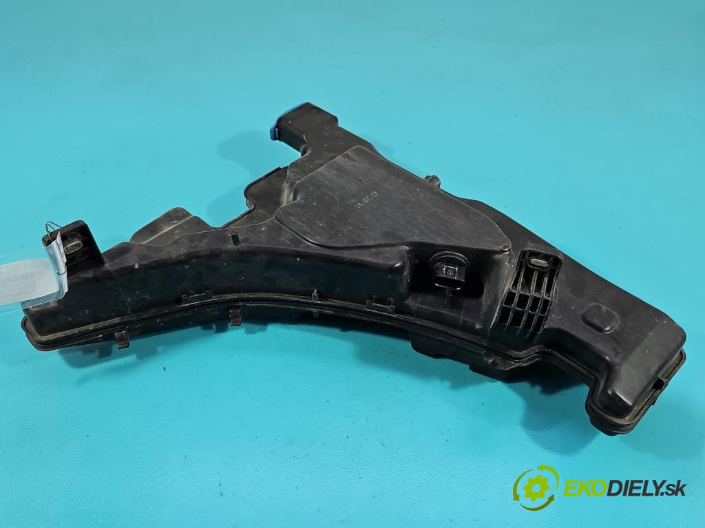 Audi A4 B9 2015-2024 2.0 TFSI 252KM automatic 185 kW 1984 cm3 4- nádržka tekutina: ostřikovačů 8W0955451L