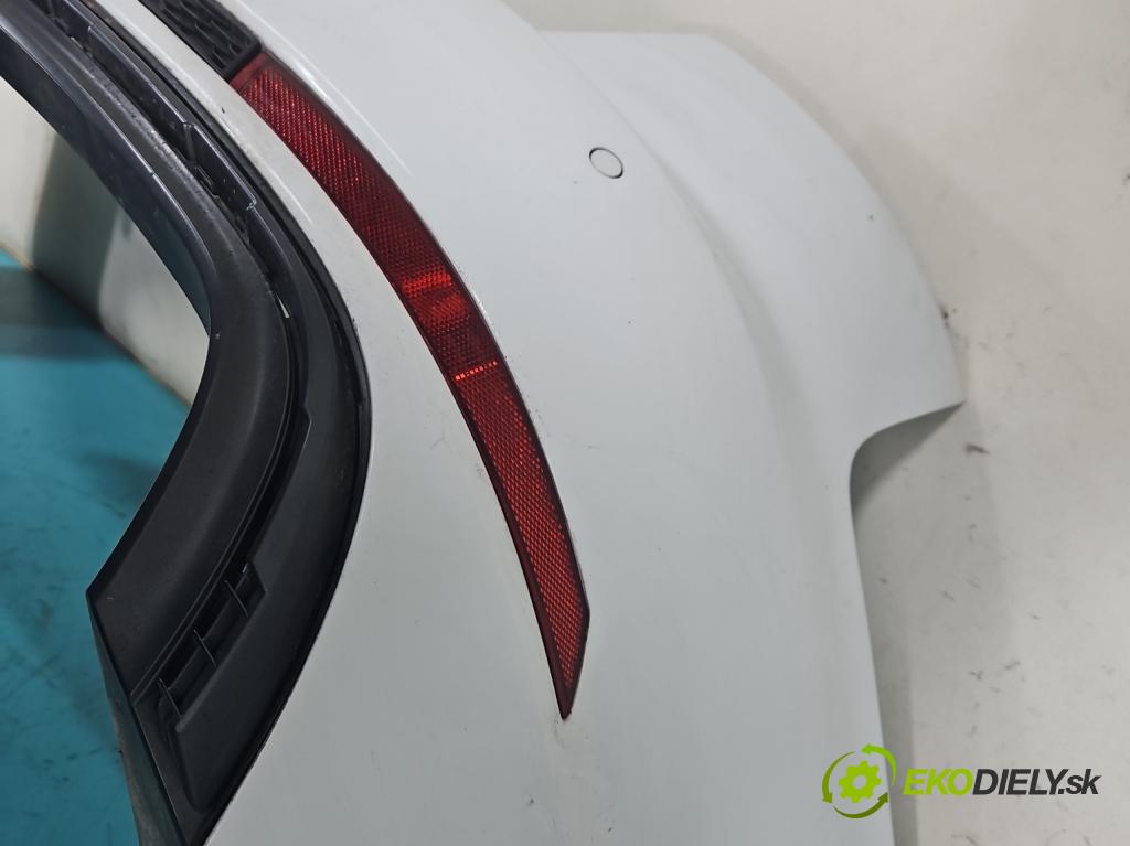 Audi A4 B9 2015-2024 2.0 TFSI 252KM automatic 185 kW 1984 cm3 4- nárazník zadní  (Klika dveří ostatní)