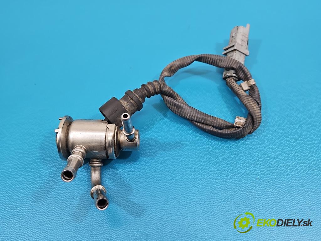 Renault Trafic III 2014 - 2.0 dci 150 HP manual 110 kW 1997 cm3 5- vstrek 208994525R (Vstrekovač paliva)