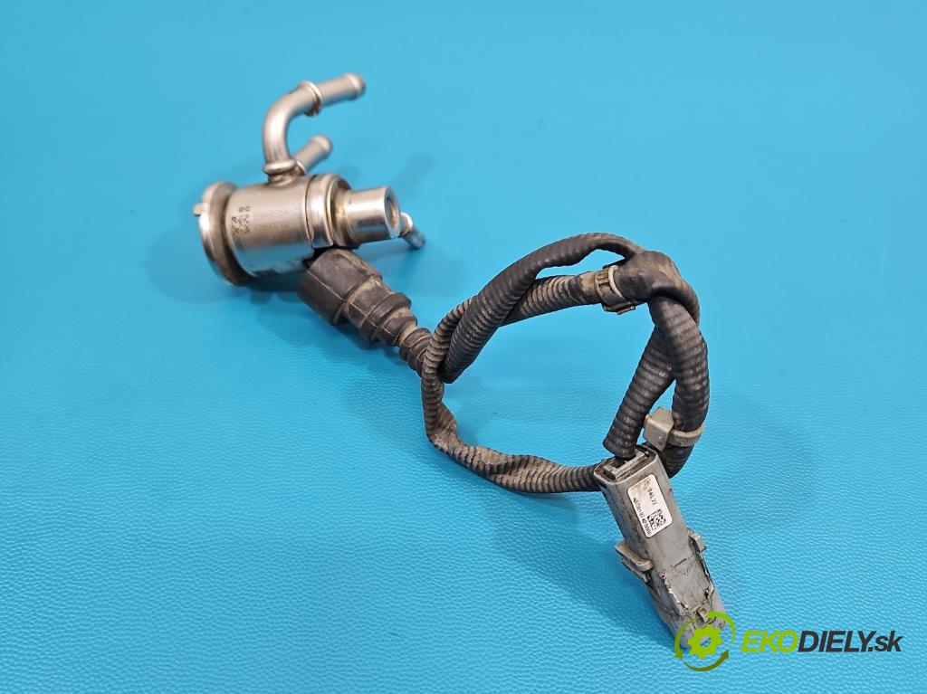 Renault Trafic III 2014 - 2.0 dci 150 HP manual 110 kW 1997 cm3 5- vstrek 208994525R (Vstrekovač paliva)