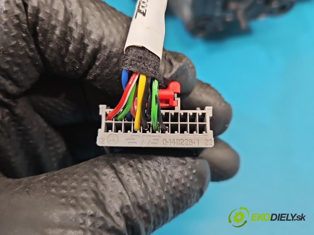 Land rover Range Rover Evoque I 2011-2018 2.0 td 150 HP automatic 110 kW 1999 cm3 5- zrkadlo ľavé  (Kľučka dverí ostatné)