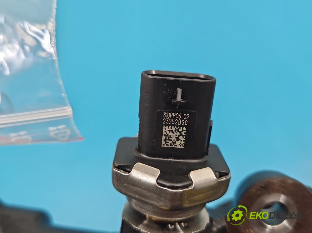 Renault Trafic III 2014 - 2.0 dci 150 HP manual 110 kW 1997 cm3 5- lišta vstrekovacia 810PP06-02 (Vstrekovacia lišta)