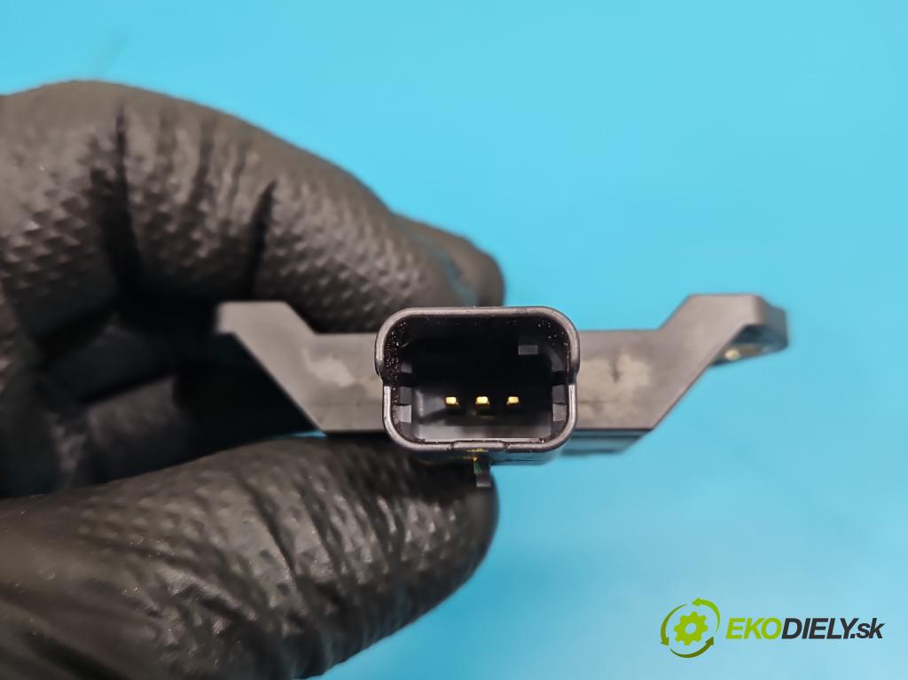 Renault Trafic III 2014 - 2.0 dci 150 HP manual 110 kW 1997 cm3 5- snímač teploty: výfukové 226589153R (Snímač)