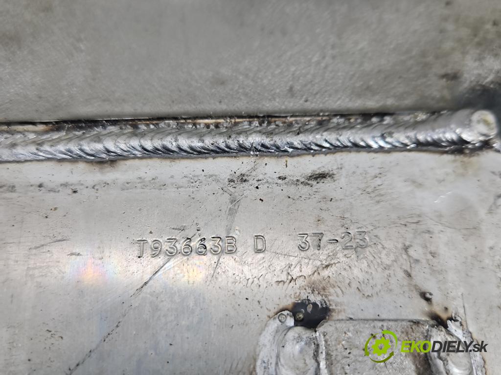 Renault Trafic III 2014 - 2.0 dci 150 HP manual 110 kW 1997 cm3 5- zvod nasávací 193974C (Sacie potrubie)