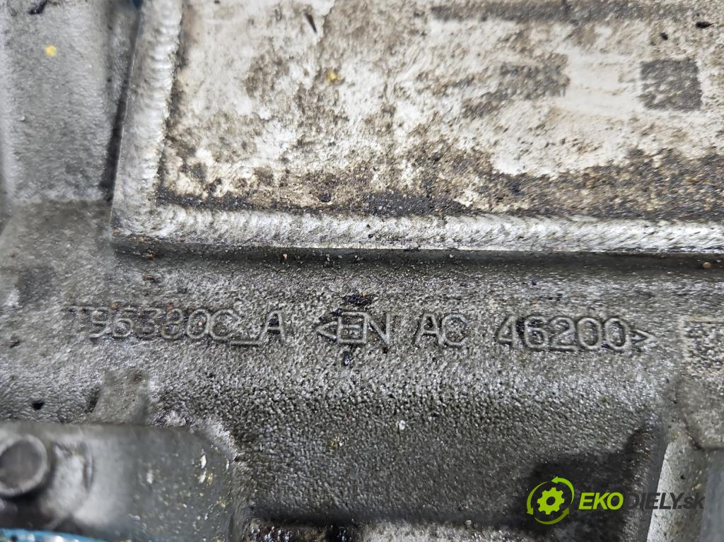 Renault Trafic III 2014 - 2.0 dci 150 HP manual 110 kW 1997 cm3 5- zvod nasávací 193974C (Sacie potrubie)