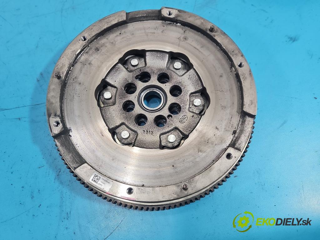 Renault Trafic III 2014 - 2.0 dci 150 HP manual 110 kW 1997 cm3 5- koleso duálna 123101516R