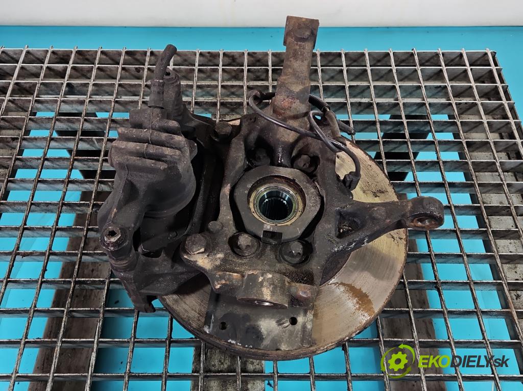 Renault Trafic III 2014 - 2.0 dci 150 hp manual 110 kW 1997 cm3 5- náboj pravé  (Náboj kola)