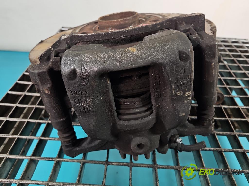 Renault Trafic III 2014 - 2.0 dci 150 HP manual 110 kW 1997 cm3 5- brzdič predné pravý  (Kľučka dverí ostatné)