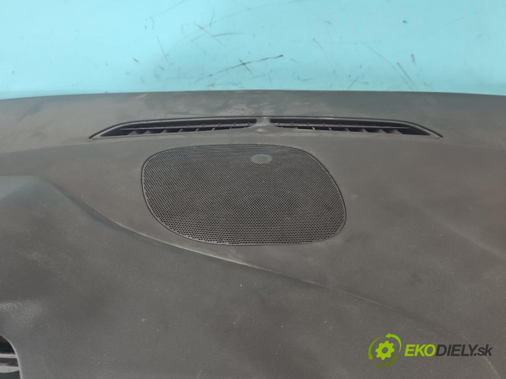 Opel Corsa E 2014-2019 1.4 16V 90 hp manual 66 kW 1398 cm3 5- kokpit,přistrojova deska