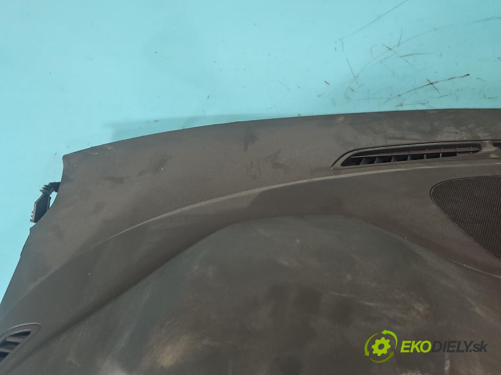 Opel Corsa E 2014-2019 1.4 16V 90 hp manual 66 kW 1398 cm3 5- kokpit,přistrojova deska 