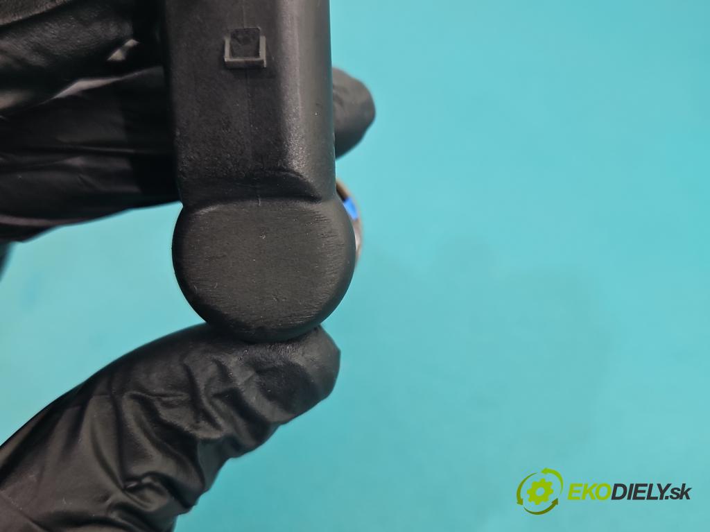 Ford Fiesta Mk6 2002-2008 1.4 tdci 68 hp manual 50 kW 1399 cm3 5- vstřikovač 9654551080 (Vstřikovač paliva)