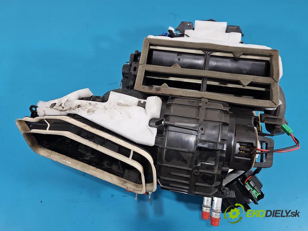 Peugeot 308 II 2013-2021 1.2 12V 110 hp manual 81 kW 1199 cm3 5- radiátor 9819556080 (Radiátor topení)