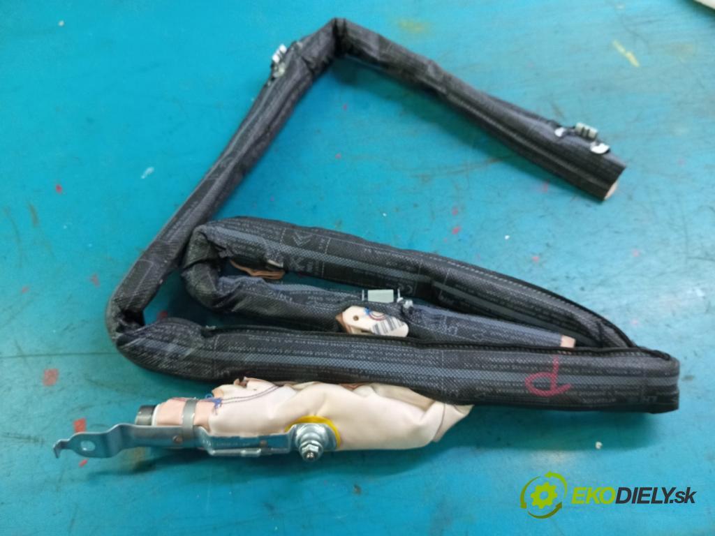 Peugeot 308 II 2013-2021 1.2 12V 110 HP manual 81 kW 1199 cm3 5- clona pravé 9805768380