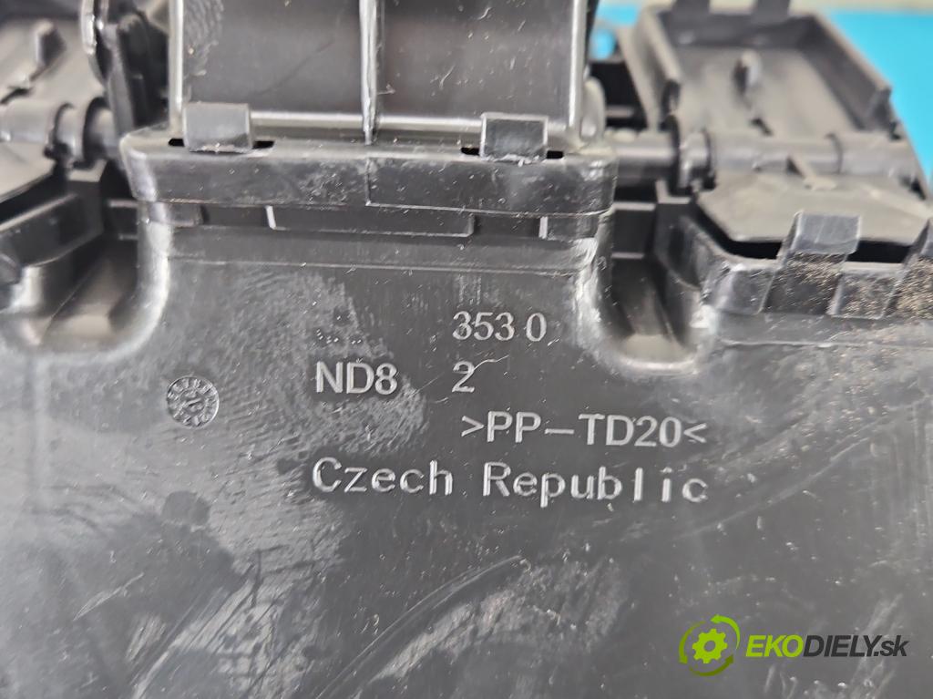 Skoda Superb III 2015-2024 2.0 tdi 150 hp automatic 110 kW 1968 cm3 5- radiátor 5WB816001H (Radiátor topení)