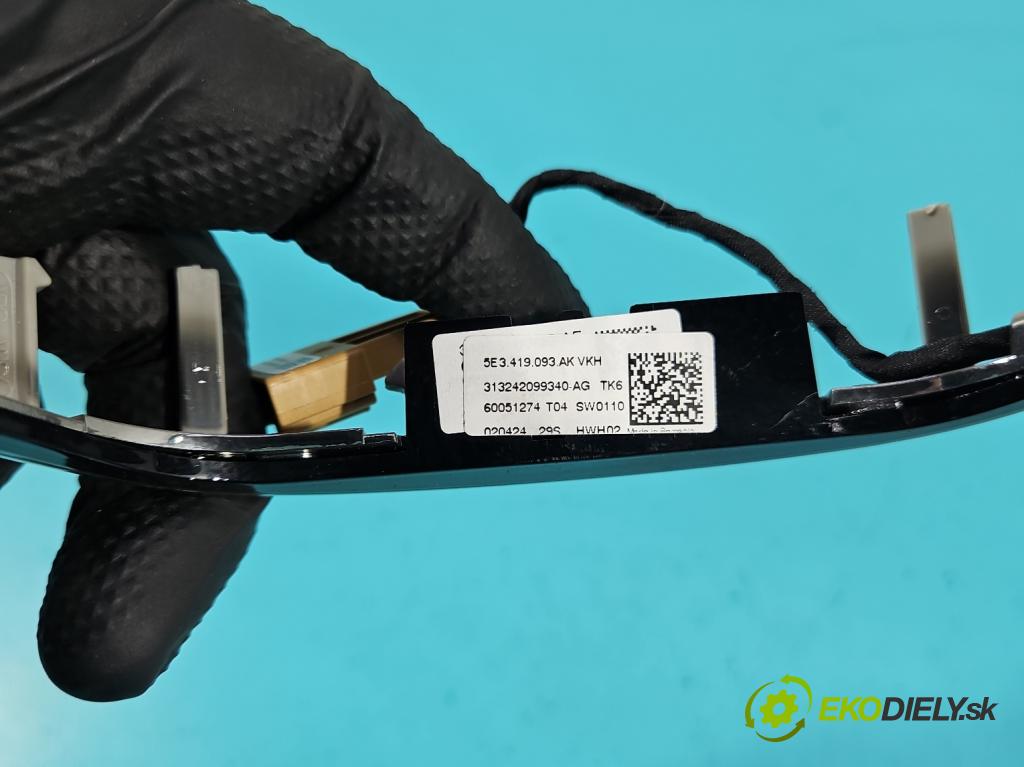 Skoda Superb III 2015-2024 2.0 tdi 150 hp automatic 110 kW 1968 cm3 5- Přepínač multifunkční: řízení: 5E3919719Q (Páčky pod volantem)