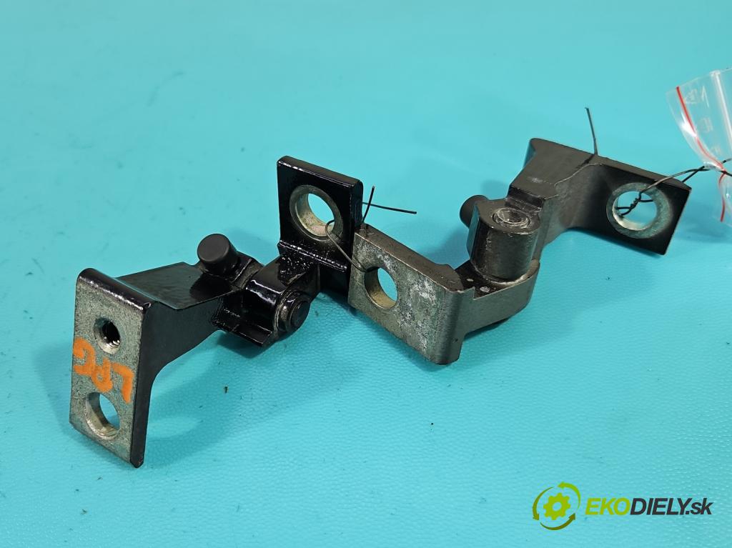 Skoda Superb III 2015-2024 2.0 tdi 150 HP automatic 110 kW 1968 cm3 5- Závěs: dvere predné ľavý 8X0831407A