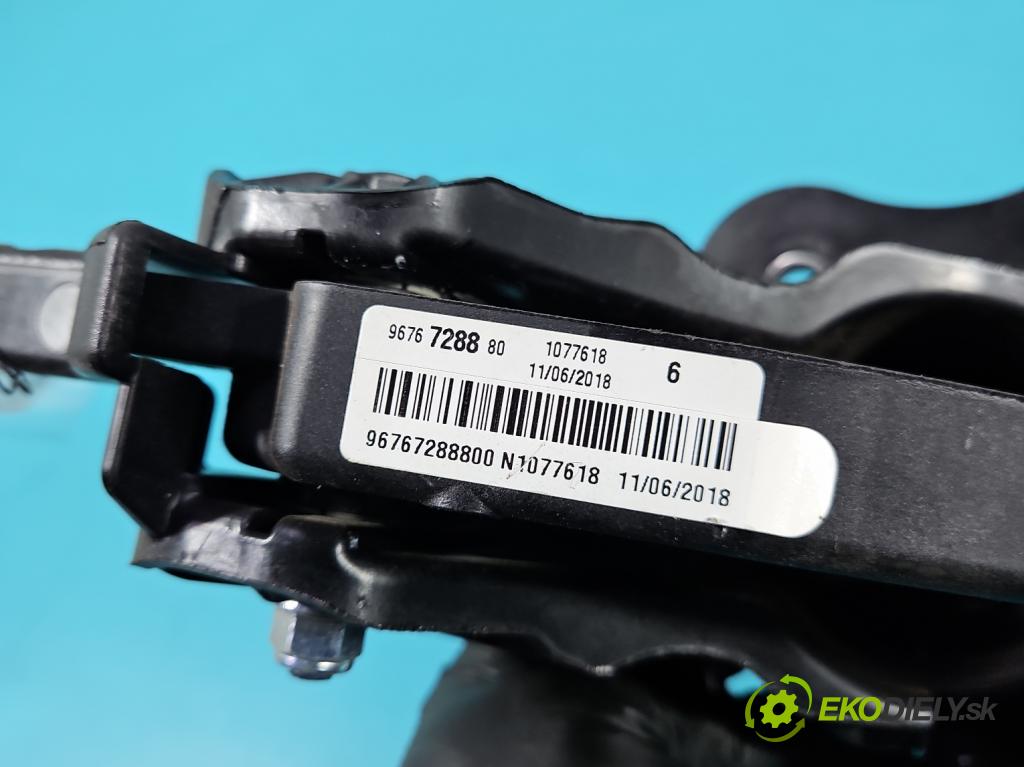 Peugeot 308 II 2013-2021 1.2 12V 110 HP manual 81 kW 1199 cm3 5- pedále ostatné 9676728880