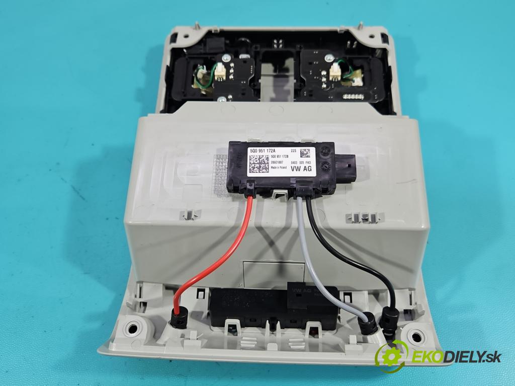 Skoda Superb III 2015-2024 2.0 tdi 150 HP automatic 110 kW 1968 cm3 5- svetlo / reflektor interiéra 5Q0951172A