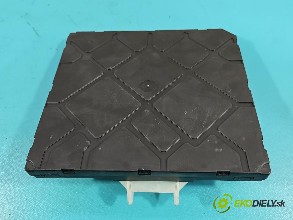 Skoda Superb III 2015-2024 2.0 tdi 150 hp automatic 110 kW 1968 cm3 5- řídící jednotka komfortu 5Q0937084EB