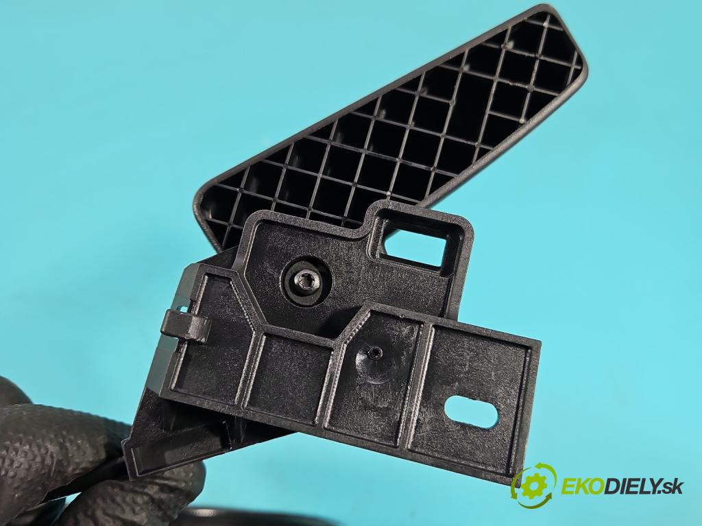 Skoda Superb III 2015-2024 2.0 tdi 150 hp automatic 110 kW 1968 cm3 5- čára: 3V1823535